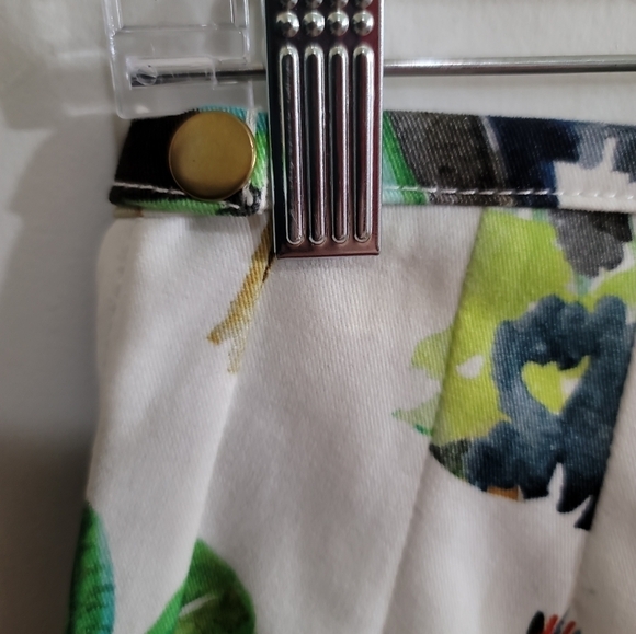 G. Kero Paris Floral Beach Shorts 36 or Size US 4 - Picture 5 of 7